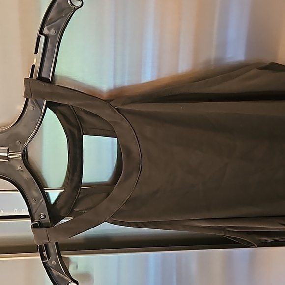 💕VERONICA M💕 Sleeveless Halter Top ~ Black Small S NWOT - Picture 3 of 6